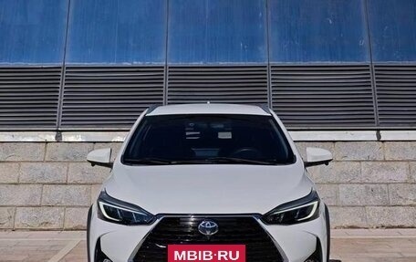 Toyota Yaris XP150 рестайлинг, 2022 год, 1 310 000 рублей, 2 фотография