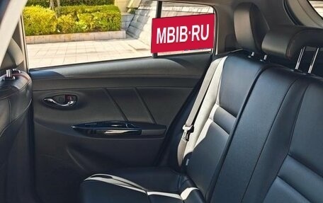 Toyota Yaris XP150 рестайлинг, 2022 год, 1 310 000 рублей, 9 фотография