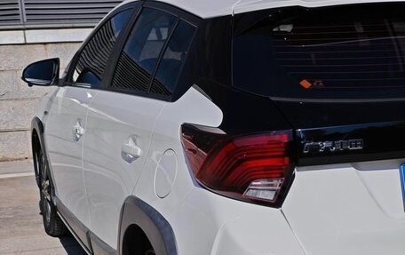 Toyota Yaris XP150 рестайлинг, 2022 год, 1 310 000 рублей, 16 фотография