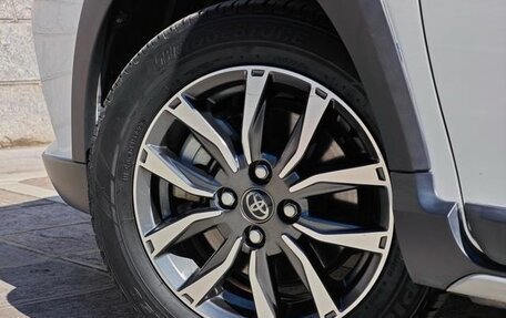 Toyota Yaris XP150 рестайлинг, 2022 год, 1 310 000 рублей, 15 фотография