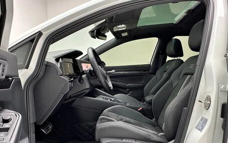 Volkswagen Golf VIII, 2023 год, 1 500 000 рублей, 7 фотография