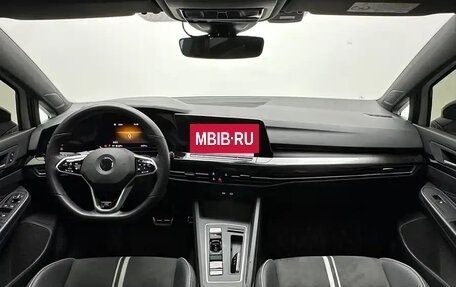 Volkswagen Golf VIII, 2023 год, 1 500 000 рублей, 9 фотография