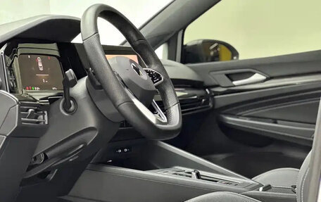 Volkswagen Golf VIII, 2023 год, 1 500 000 рублей, 13 фотография