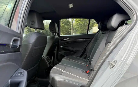 Volkswagen Golf VIII, 2023 год, 1 700 000 рублей, 5 фотография