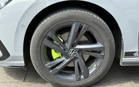 Volkswagen Golf VIII, 2023 год, 1 700 000 рублей, 11 фотография