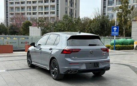 Volkswagen Golf VIII, 2023 год, 1 700 000 рублей, 15 фотография