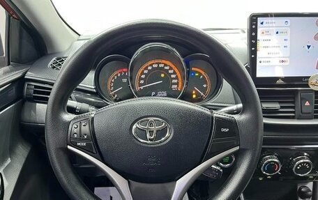 Toyota Yaris XP150 рестайлинг, 2022 год, 1 450 000 рублей, 14 фотография