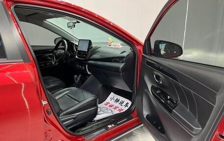 Toyota Yaris XP150 рестайлинг, 2022 год, 1 450 000 рублей, 7 фотография