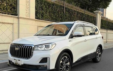 Honda Vezel, 2022 год, 1 200 000 рублей, 1 фотография