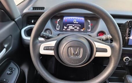 Honda Fit, 2021 год, 1 200 000 рублей, 14 фотография