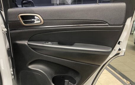 Jeep Grand Cherokee, 2014 год, 2 450 000 рублей, 19 фотография