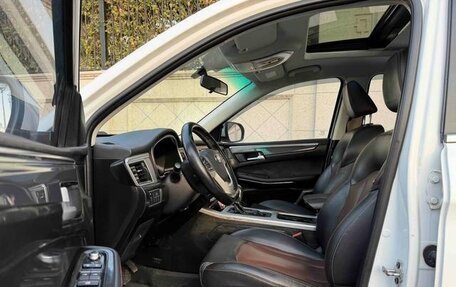 Honda Vezel, 2022 год, 1 200 000 рублей, 6 фотография