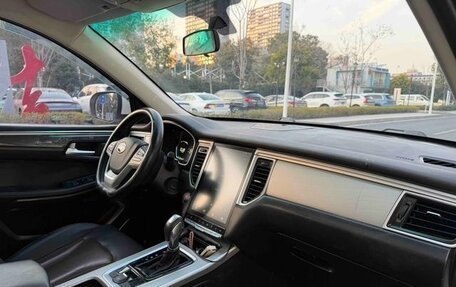 Honda Vezel, 2022 год, 1 200 000 рублей, 11 фотография