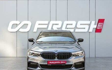 BMW 5 серия, 2019 год, 4 398 000 рублей, 3 фотография