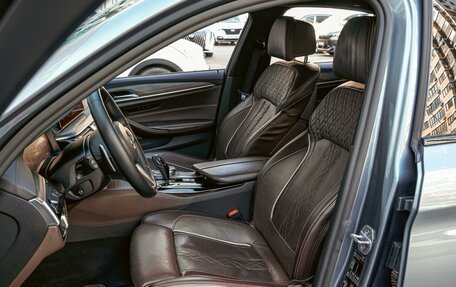 BMW 5 серия, 2019 год, 4 398 000 рублей, 13 фотография