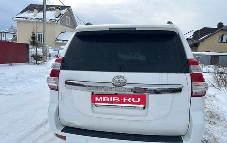 Toyota Land Cruiser Prado 150 рестайлинг 2, 2014 год, 3 290 000 рублей, 8 фотография