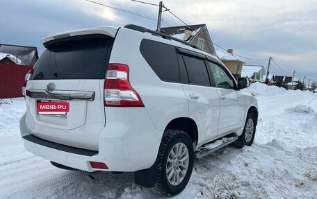 Toyota Land Cruiser Prado 150 рестайлинг 2, 2014 год, 3 290 000 рублей, 9 фотография