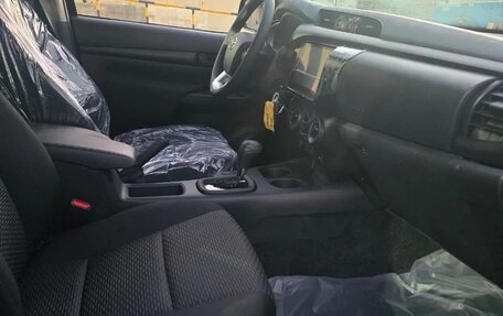 Toyota Hilux VIII, 2025 год, 4 950 000 рублей, 7 фотография