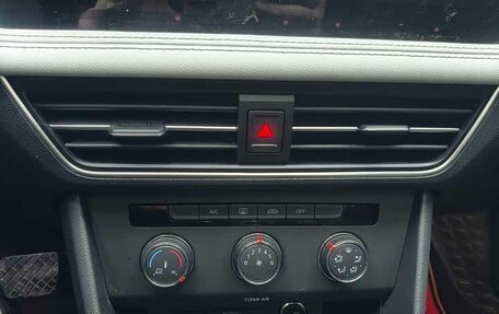 Volkswagen Tiguan II, 2023 год, 2 577 000 рублей, 13 фотография