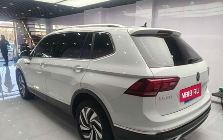 Volkswagen Tiguan II, 2023 год, 2 577 000 рублей, 4 фотография