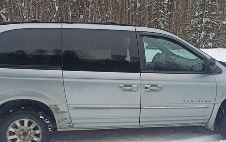 Chrysler Town & Country IV, 2001 год, 680 000 рублей, 4 фотография