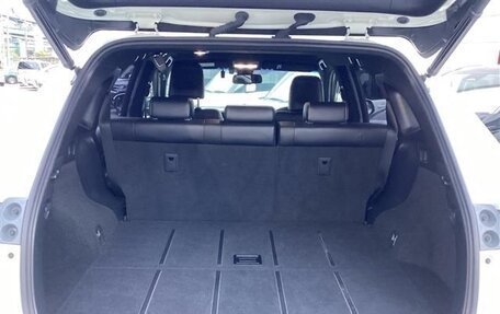 Toyota Harrier, 2019 год, 2 300 000 рублей, 13 фотография