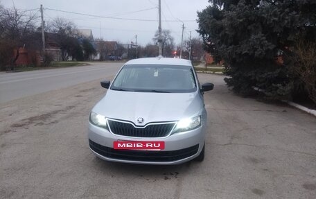 Skoda Rapid I, 2014 год, 660 000 рублей, 2 фотография
