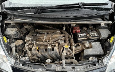 Toyota Ractis II, 2011 год, 800 000 рублей, 13 фотография