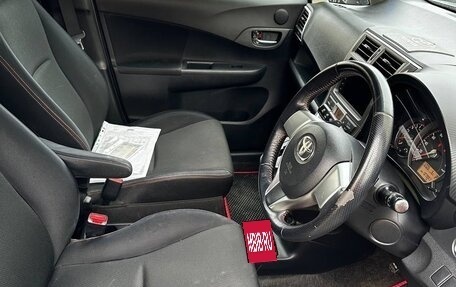 Toyota Ractis II, 2011 год, 800 000 рублей, 11 фотография