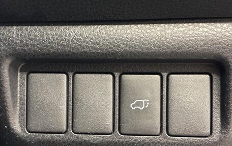 Toyota Harrier, 2019 год, 2 250 000 рублей, 17 фотография