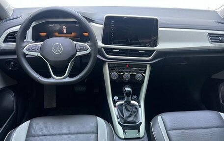 Volkswagen T-Roc I, 2024 год, 1 970 000 рублей, 9 фотография