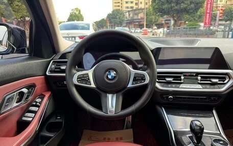 BMW 3 серия, 2022 год, 2 642 000 рублей, 9 фотография
