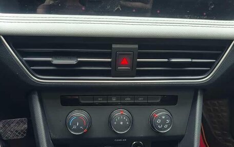 Volkswagen Tiguan II, 2022 год, 2 509 000 рублей, 11 фотография