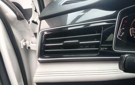 Volkswagen Tiguan II, 2022 год, 2 509 000 рублей, 17 фотография