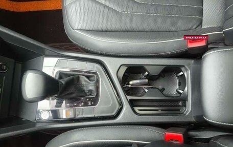 Volkswagen Tiguan II, 2022 год, 2 509 000 рублей, 10 фотография