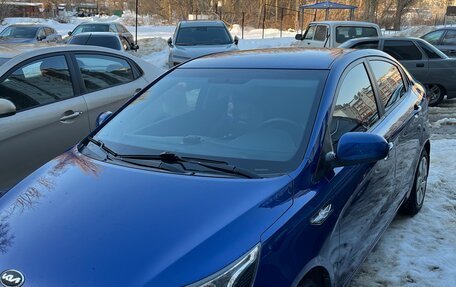 KIA Rio III рестайлинг, 2013 год, 700 000 рублей, 2 фотография