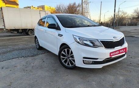 KIA Rio III рестайлинг, 2017 год, 995 000 рублей, 2 фотография