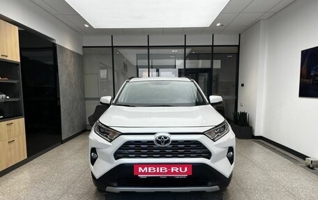 Toyota RAV4, 2018 год, 2 750 000 рублей, 3 фотография