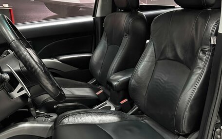 Mitsubishi Outlander III рестайлинг 3, 2007 год, 1 057 000 рублей, 9 фотография