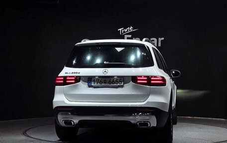 Mercedes-Benz GLB, 2024 год, 4 270 000 рублей, 4 фотография