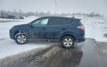 Toyota RAV4, 2019 год, 2 300 000 рублей, 2 фотография