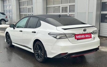 Toyota Camry, 2021 год, 3 790 000 рублей, 6 фотография