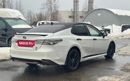 Toyota Camry, 2021 год, 3 790 000 рублей, 5 фотография