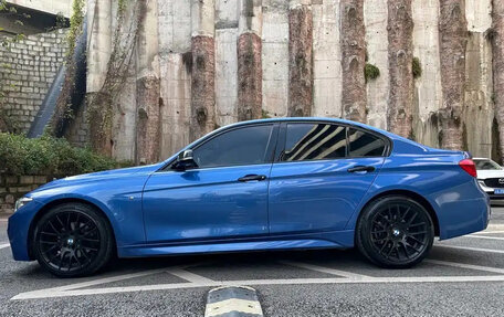 BMW 3 серия, 2018 год, 1 730 000 рублей, 4 фотография