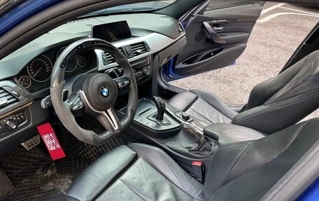 BMW 3 серия, 2018 год, 1 730 000 рублей, 10 фотография
