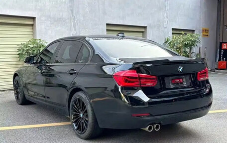 BMW 3 серия, 2018 год, 1 750 000 рублей, 4 фотография