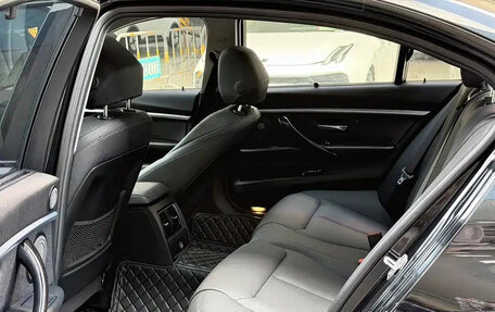 BMW 3 серия, 2018 год, 1 750 000 рублей, 10 фотография