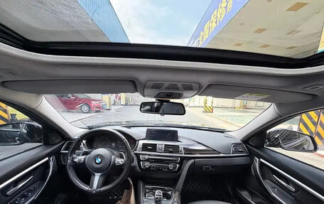 BMW 3 серия, 2018 год, 1 750 000 рублей, 11 фотография