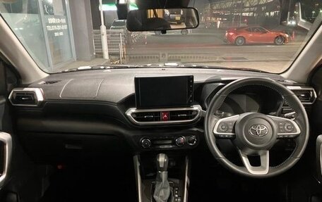 Toyota Raize I, 2021 год, 1 280 000 рублей, 6 фотография