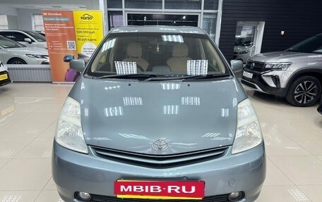 Toyota Prius, 2005 год, 690 000 рублей, 2 фотография